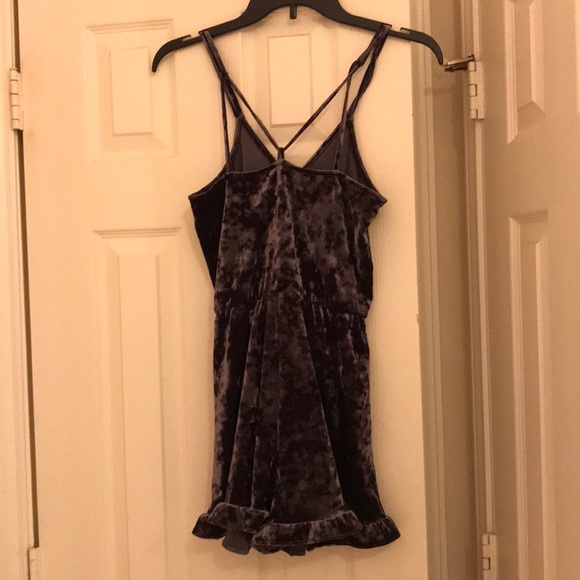 Kendal and Kylie velvet romper - Picture 4 of 5